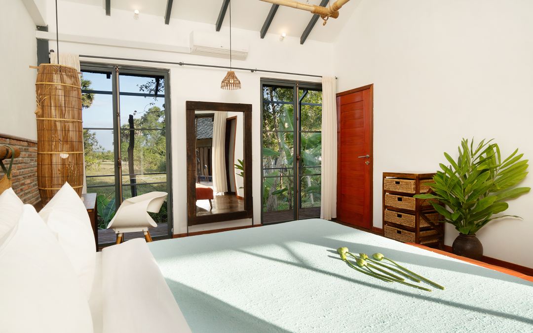 Sun shine Room At Kompot Private villa