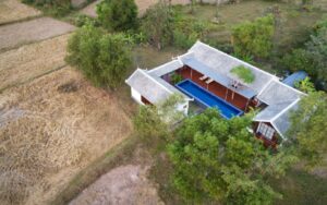 sun shine At Kompot Private villa